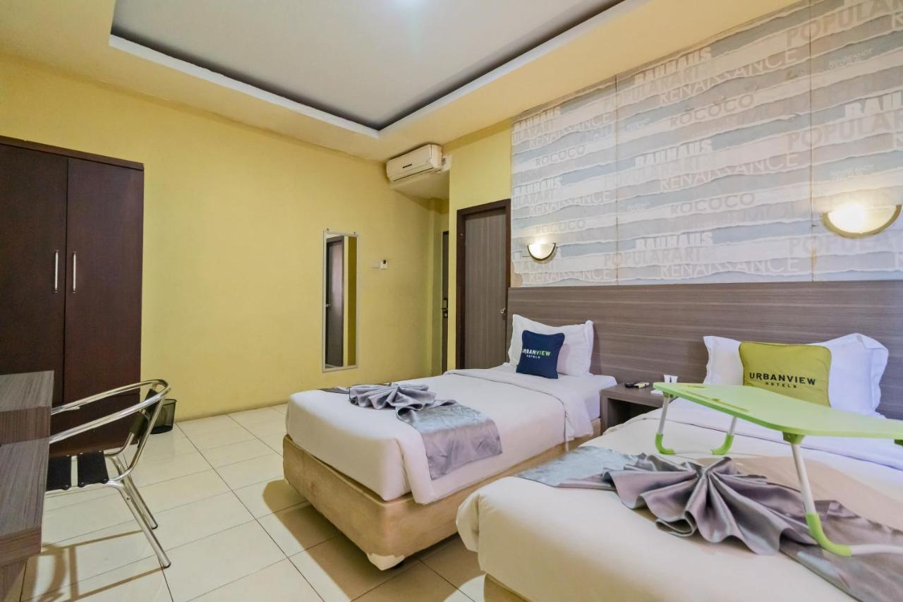 Urbanview Hotel Best Skip Palembang Palimbão Exterior foto