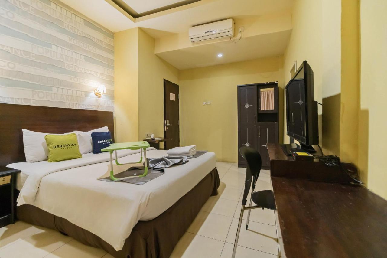 Urbanview Hotel Best Skip Palembang Palimbão Exterior foto