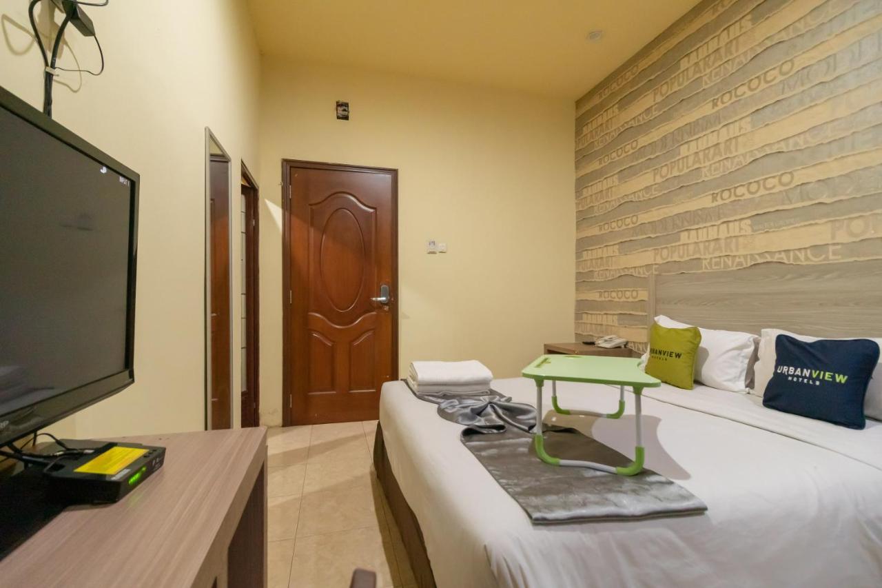 Urbanview Hotel Best Skip Palembang Palimbão Exterior foto
