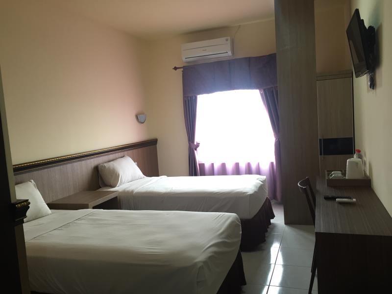 Urbanview Hotel Best Skip Palembang Palimbão Exterior foto
